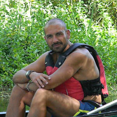 Abruzzolink Guided Tours In Abruzzo With Locals Bussi Canoa Walking Along The Tirino River